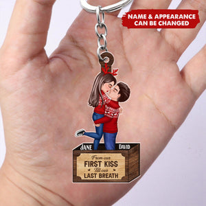 Christmas Couple Hugging Kissing In Box - Personalized Acrylic Keychain