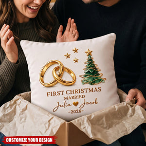 Personalized First Christmas Married Pillow - Custom Couple Names & Year Keepsake Gift For Newlyweds