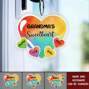 Grandma's Sweetheart With Grandchildren - Personalized Grandma Keychain