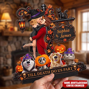 Custom 2-Layered Wooden Plaque - Personalized Halloween Decor Anniversary Wedding Gifts For Husband And Wife, Dog Cat Lovers - Spooky Hearts And Paws