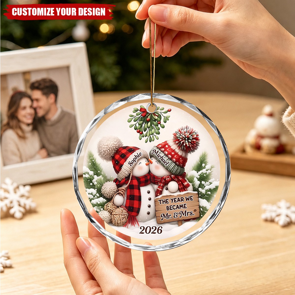 Kissing Snowman Couple Christmas - Personalized Glass Ornament